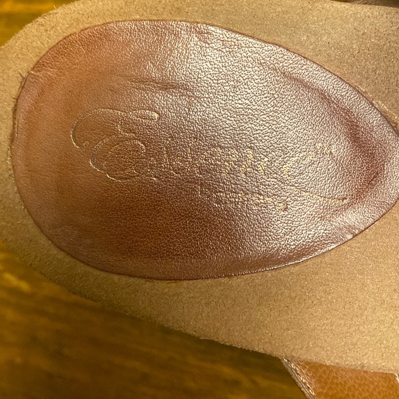 Essence by Aetrex Size 7 Sandals - Picture 3 of 3